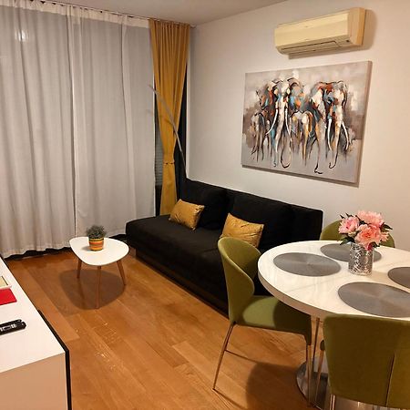 Nova Galerija Studio Ema I Apartman Anita- Parking In Garage Zagreb Dış mekan fotoğraf