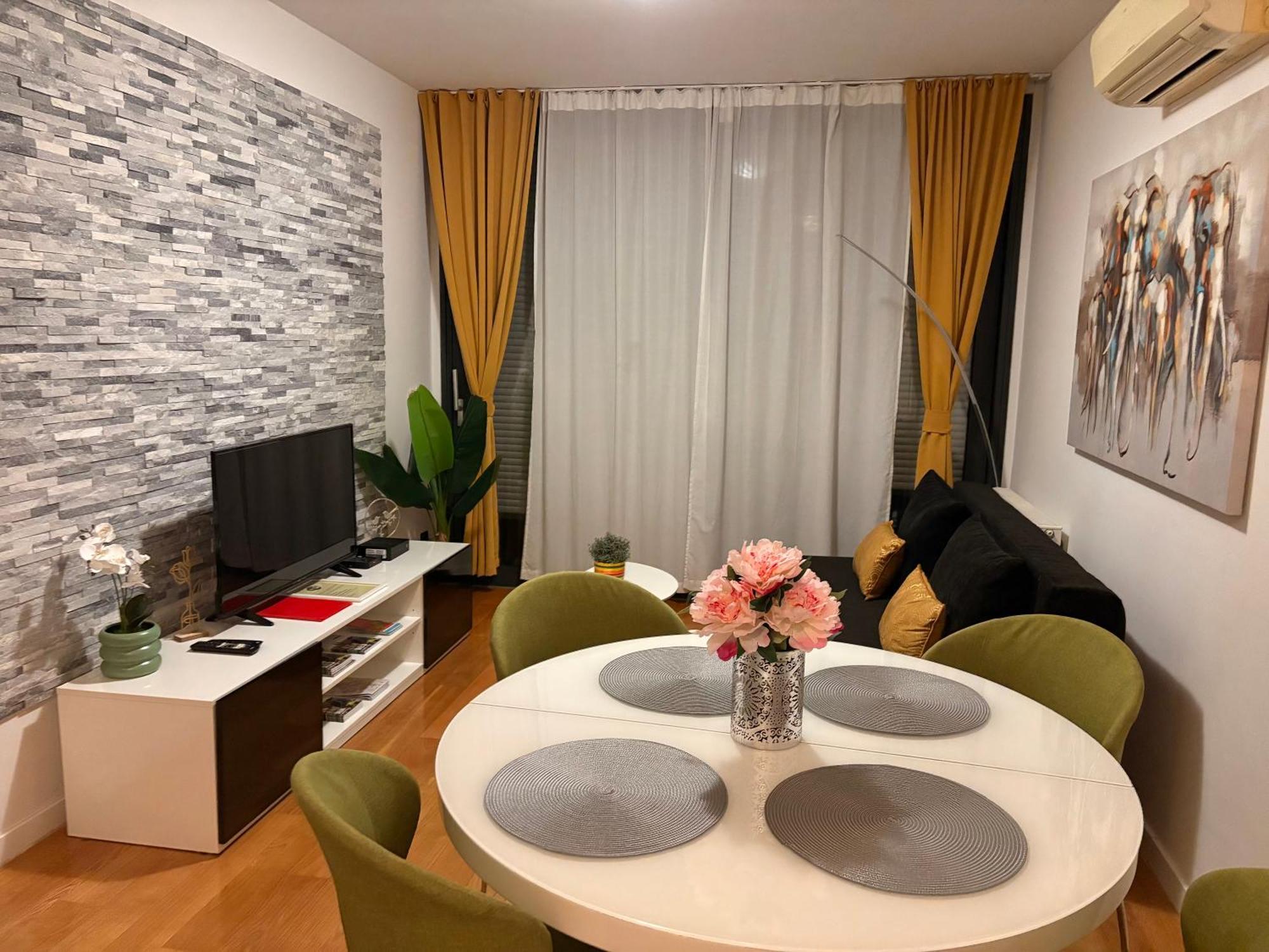 Nova Galerija Studio Ema I Apartman Anita- Parking In Garage Zagreb Dış mekan fotoğraf