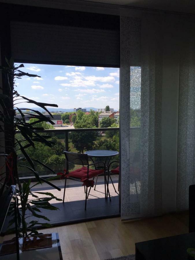 Nova Galerija Studio Ema I Apartman Anita- Parking In Garage Zagreb Dış mekan fotoğraf
